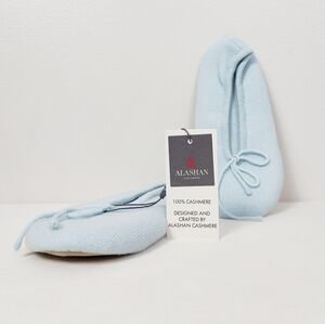Alashan Women's 100% Cashmere Slippers Relax & Renew Baby Blue Medium 6 7 8